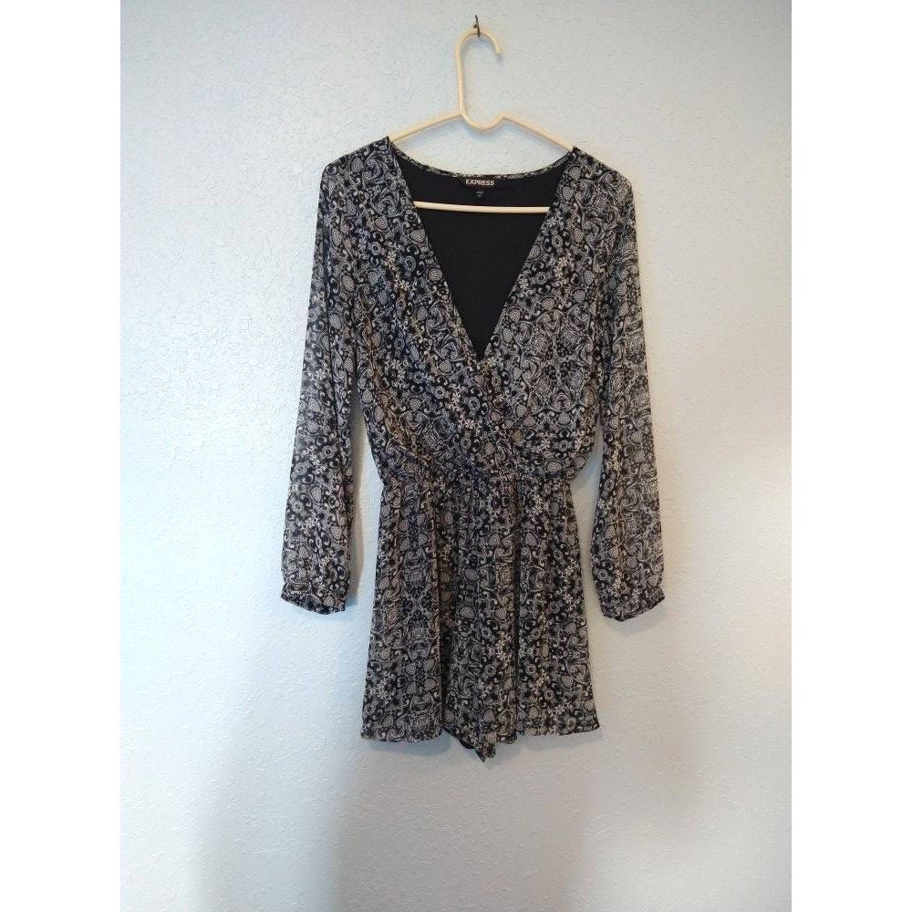 Express romper size small